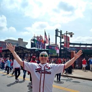 Meet your Posher, Dennis